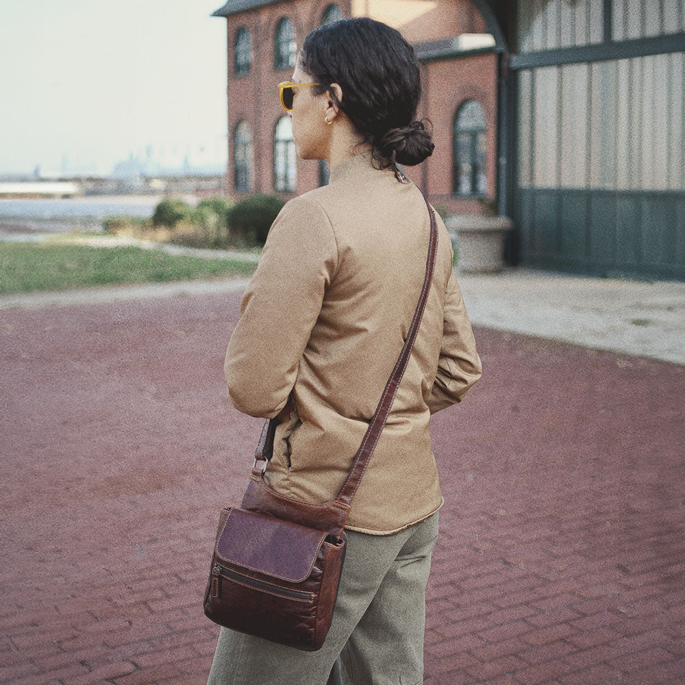 Slim Crossbody Bag #7831