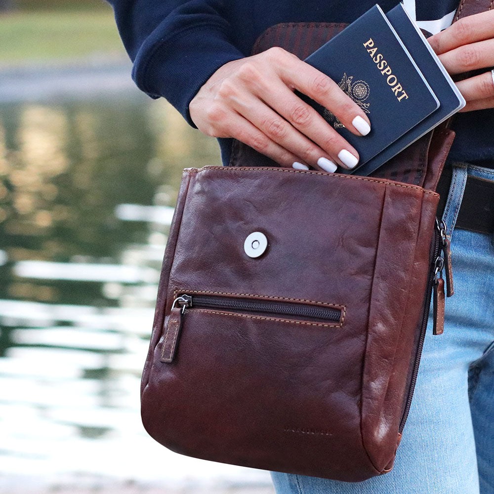 Slim Crossbody Bag #7831